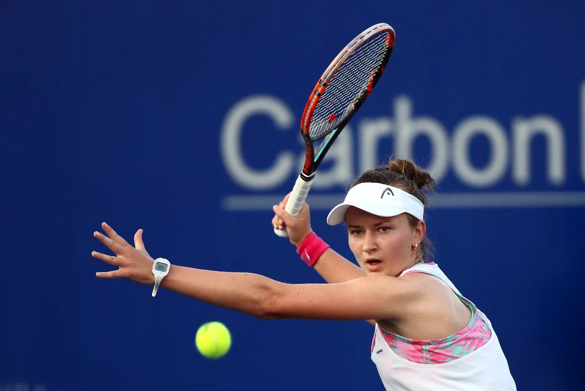 Olympijský podcast: Barbora Krejčíková trénuje v hotelovém vězení
