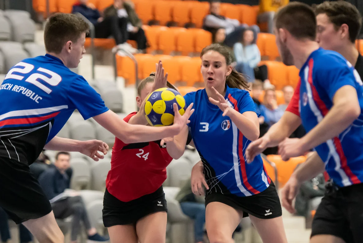 Spolu na „startovní čáře“ aneb Když se propojí ženský a mužský sportovní svět