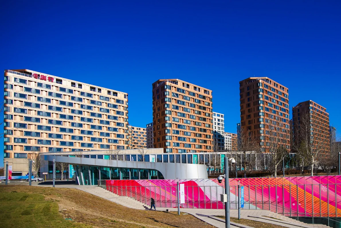 První dojmy z olympijské vesnice. Prostorné apartmány i pomoc čínských asistentů