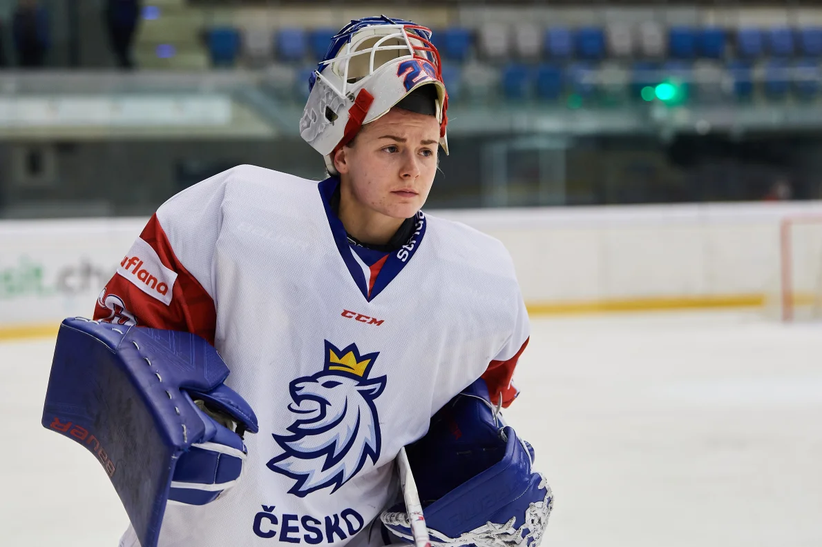 Brankářka Peslarová: Někteří nás stále posílají vařit do kuchyně. Hokejem se neuživím