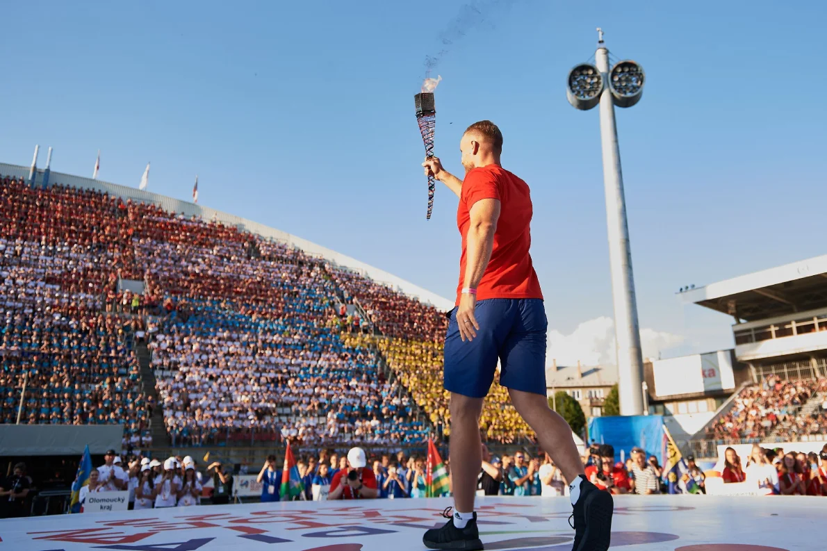 Elektrizující atmosféra! Olympiáda dětí a mládeže byla zahájena. Došlo i na Slzu