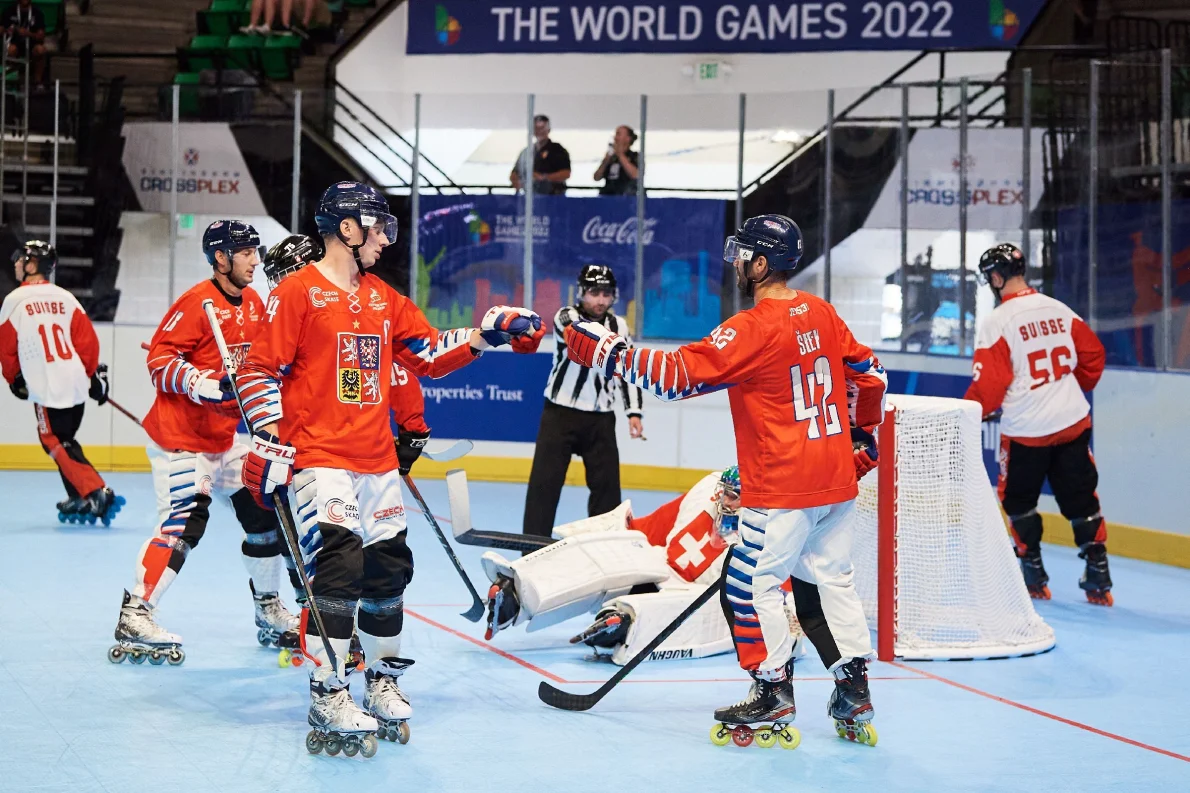 „Dělo“ vybudilo inline hokejisty. Teď je čeká finále s USA