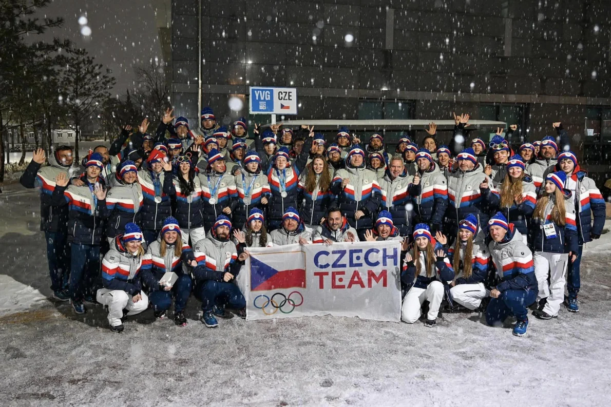Zkušenosti, čtyři medaile i přátelství veze česká výprava z Olympijských her mládeže