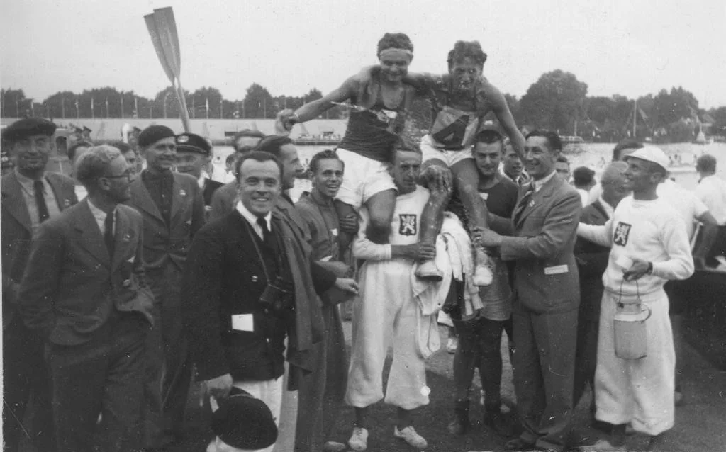 Zlatá senzace v deštivém maratonu. Jak čeští kanoisté ovládli závod na 10 kilometrů
